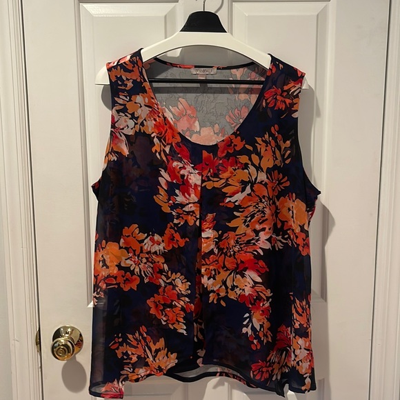 Roz & Ali Navy Floral Top 2X - Picture 1 of 5